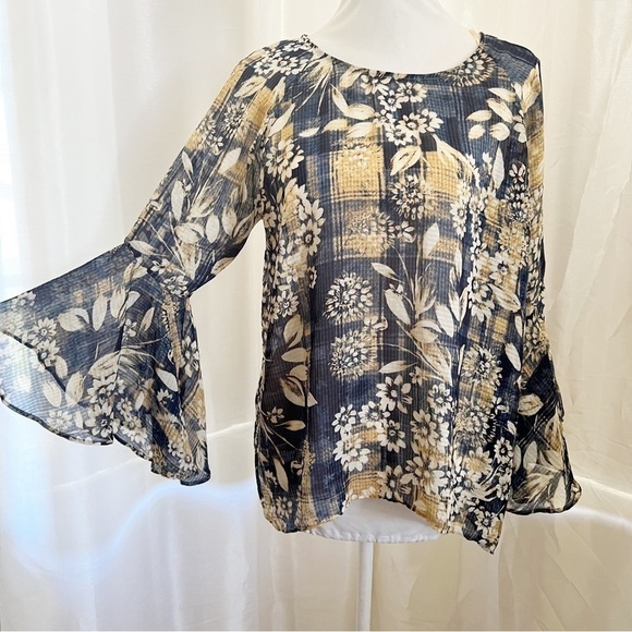 Lc Lauren Conrad flare sleeves blouse Size Large - Picture 1 of 11